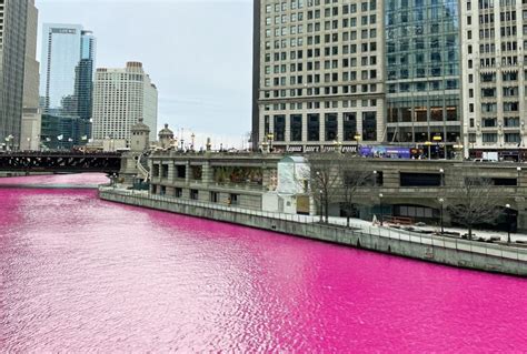 天気 四国中央市 今日の空はなぜかピンク色に染まっている